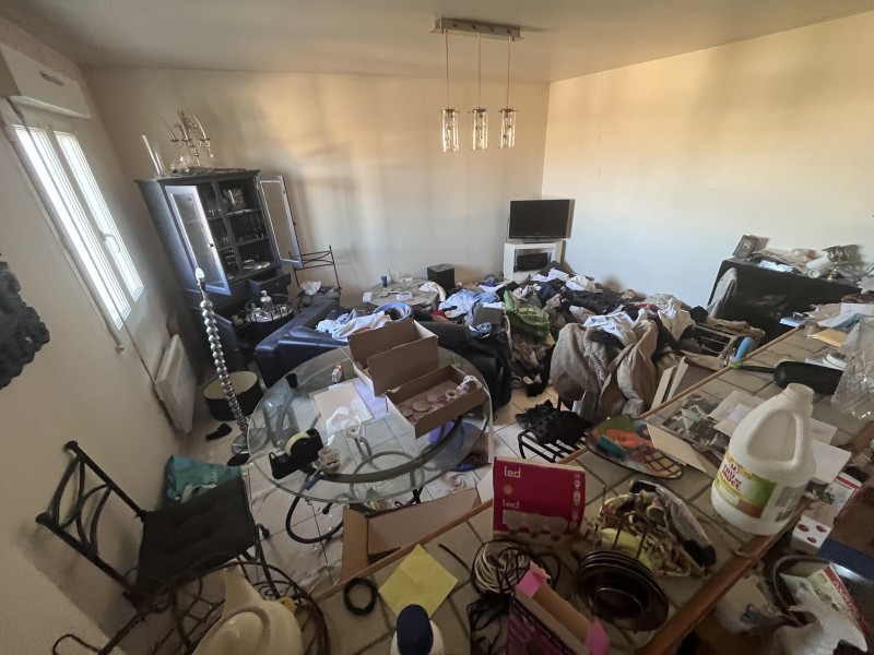 Demande de devis pour débarrasser et désinfecter un logement à Aix en Provence après un syndrome de diogène