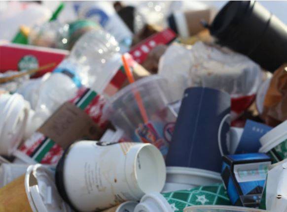 Débarras et désinfection d'un appartement incurie à Aix en Provence dans le 13